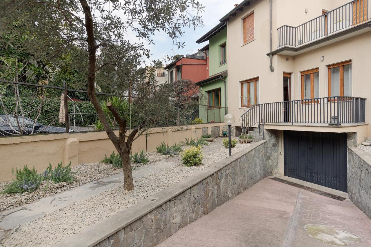 Ca' Stellini - Comoda Casa Indipendente Con Parcheggio Privato Milano Exterior foto
