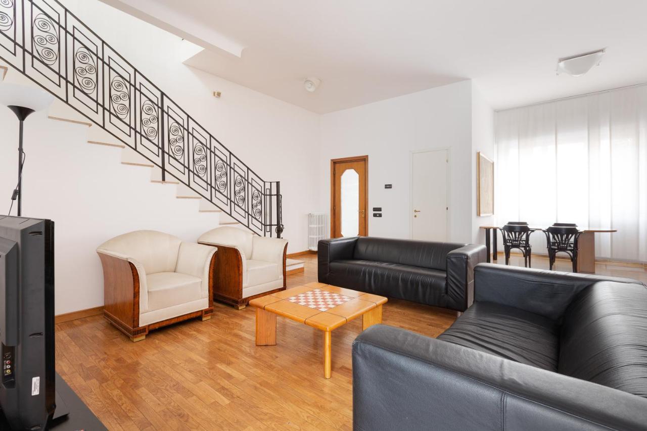 Ca' Stellini - Comoda Casa Indipendente Con Parcheggio Privato Milano Exterior foto